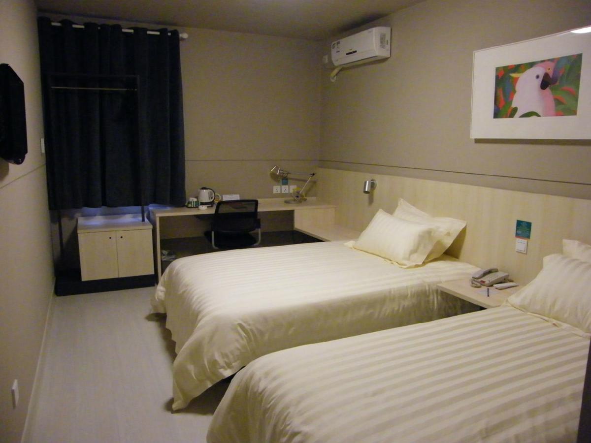 Magnolia Business Hotel Xining Railway Station Grand Cross Mojia Street المظهر الخارجي الصورة