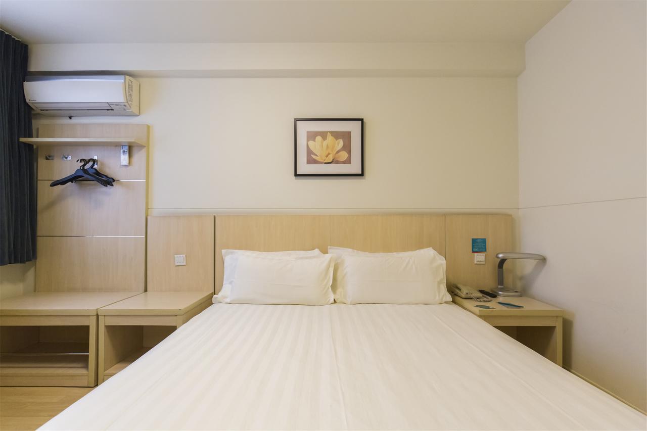 Magnolia Business Hotel Xining Railway Station Grand Cross Mojia Street المظهر الخارجي الصورة