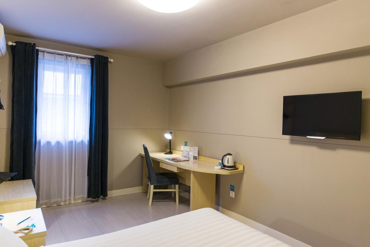 Magnolia Business Hotel Xining Railway Station Grand Cross Mojia Street المظهر الخارجي الصورة