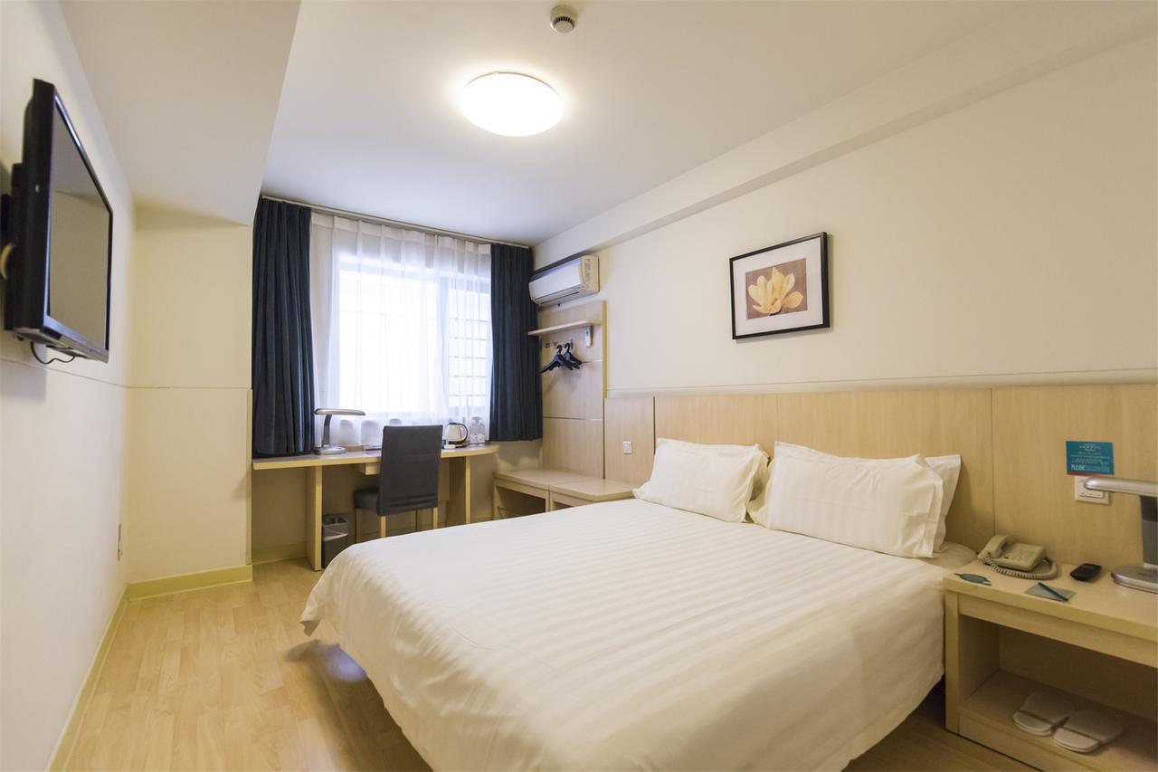 Magnolia Business Hotel Xining Railway Station Grand Cross Mojia Street المظهر الخارجي الصورة